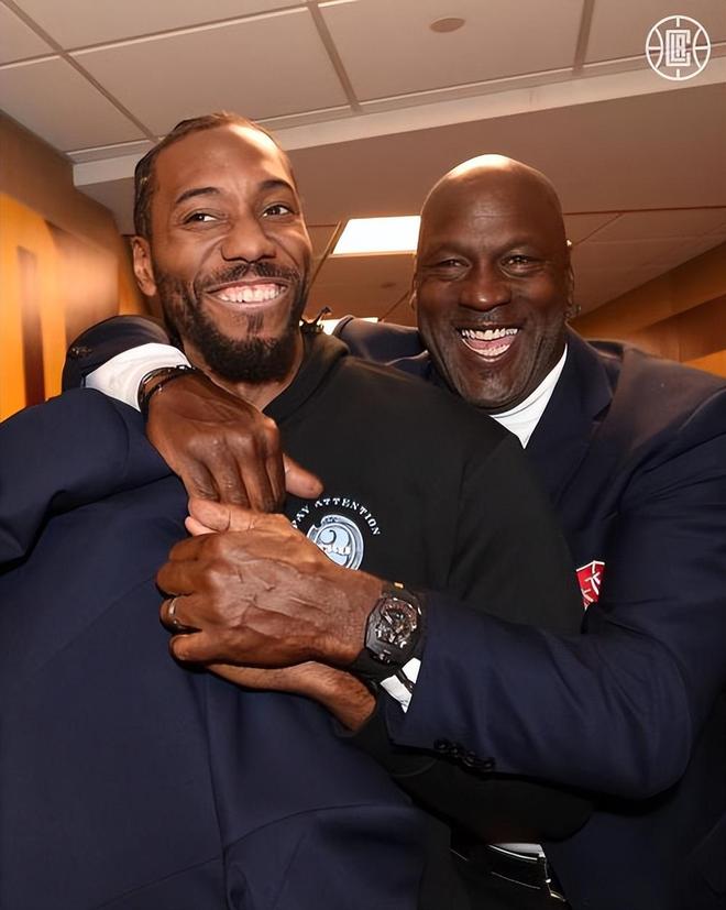 阿尔巴尼亚中场：比赛70分钟内，我们与英格兰的水平不相上下（阿尔巴尼亚中场称：前70分钟我们与英格兰势均力敌）