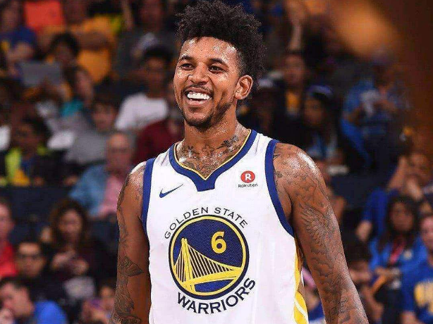 场均10.1分8.3板1.3帽！科塔谈担任先发中锋：一直心怀感恩（场均10.1分8.3篮板1.3盖帽！科塔谈首发中锋角色：始终心存感激）