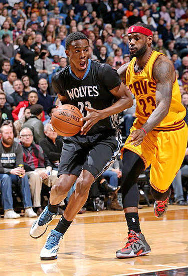 安东尼：曼联愿意在我身上花一个亿，就说明我具备相应的价值（安东尼：曼联砸下1亿引进我，足以证明我的身价）