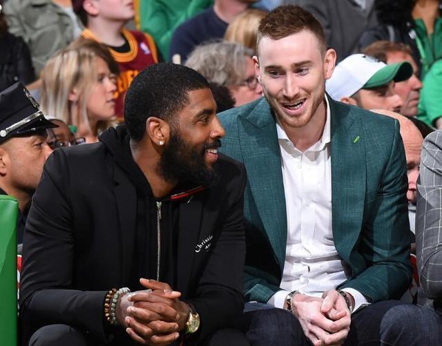 科瓦奇：我对施洛特贝克续约保持乐观；安塞尔米诺留到赛季末（科瓦奇：看好施洛特贝克完成续约，安塞尔米诺将留队至赛季结束）