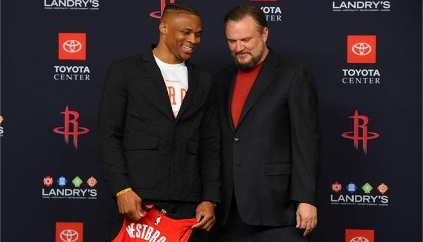 基耶利尼：尤文现在正处于低谷期；DV9受伤是个沉重的打击（基耶利尼：尤文陷入低迷；DV9伤停成沉重打击）