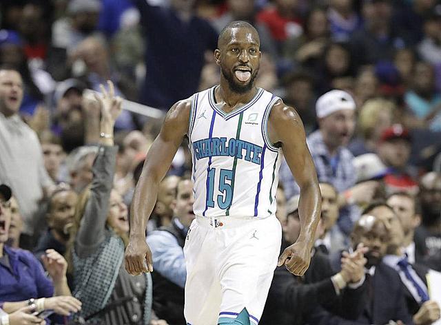 “苏超”夺冠，泰州队景泊羲：爸爸在天上肯定会为我高兴（苏超封王，泰州队景泊羲动情：爸爸在天上一定会为我开心）