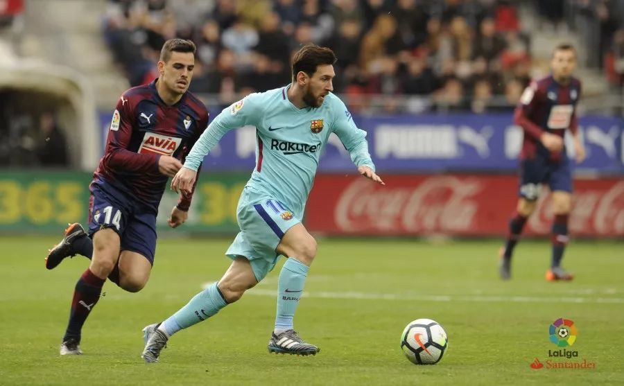 霍伊伦本赛季意甲10场4球，与上赛季联赛进球数持平（霍伊伦本季意甲10战4球，已追平上赛季联赛进球数）