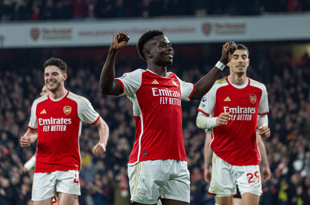 老当益壮，奥巴梅扬实现职业生涯400球里程碑（奥巴梅扬完成生涯400球壮举，宝刀未老）