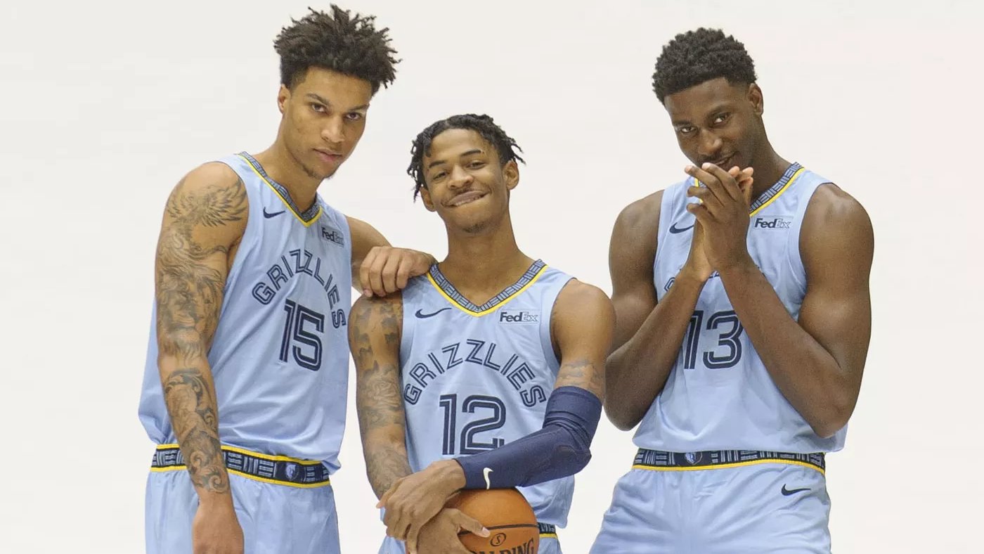 马卡：距离世界杯仅剩半年时间，J罗面临无俱乐部困境（马卡：世界杯倒计时半年，J罗仍未找到新东家）