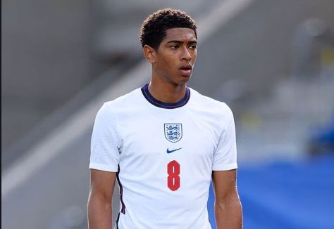 状态火热！埃奇库姆连续4场贡献22+，场均24分3.8助（火力爆棚！埃奇库姆4连场22+，近4战场均24分+3.8助攻）