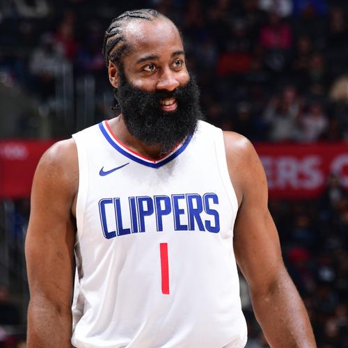 曼城无情碾压对手再夺焦点（曼城强势击败对手再成焦点）