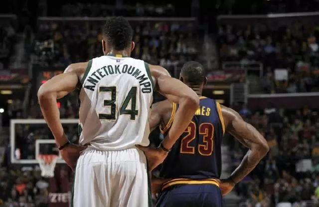 爆冷！广东狂输山西14分，进攻拉胯失误多，奎因首秀拉胯（冷门突现：广东不敌山西14分，进攻低迷失误频发，奎因处子战表现欠佳）