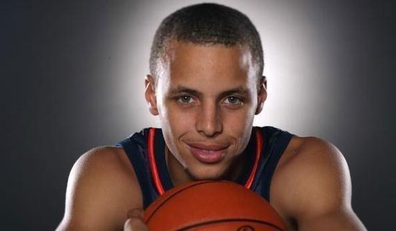 半场战报：巴西国际1-0桑托斯，帕特里克破门（半场快讯：巴西国际1-0领先桑托斯，帕特里克建功）